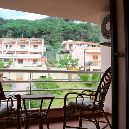 Magabu' - Swimming Pool And Free Parking Apartment