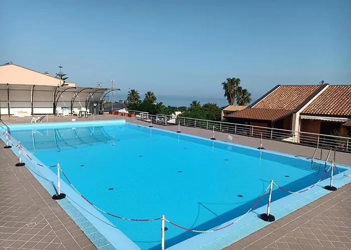 Апартаменти Magabu' - Swimming Pool And Free Parking *