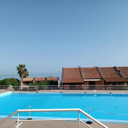 Magabu' - Swimming Pool And Free Parking *