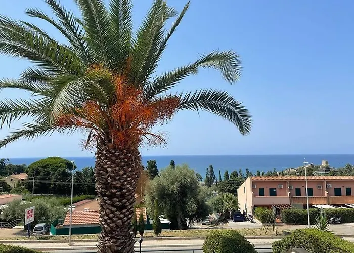 Magabu' - Swimming Pool And Free Parking Cefalu